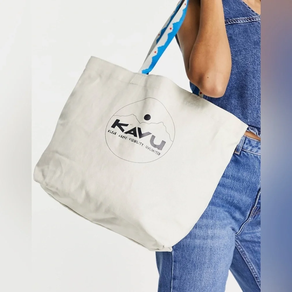 New🌟Kavu Typical Tote bag - white